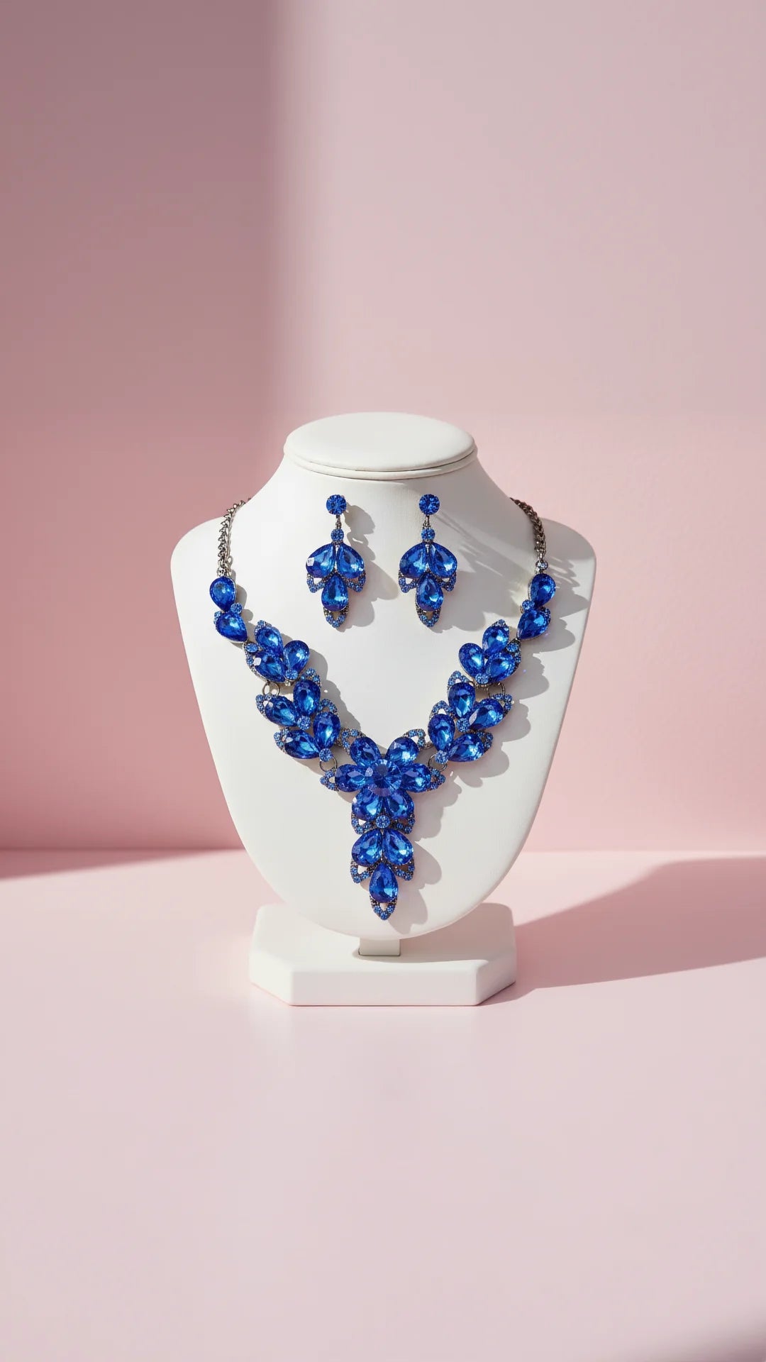 Tear Drop Crystal Necklace & Earrings Set