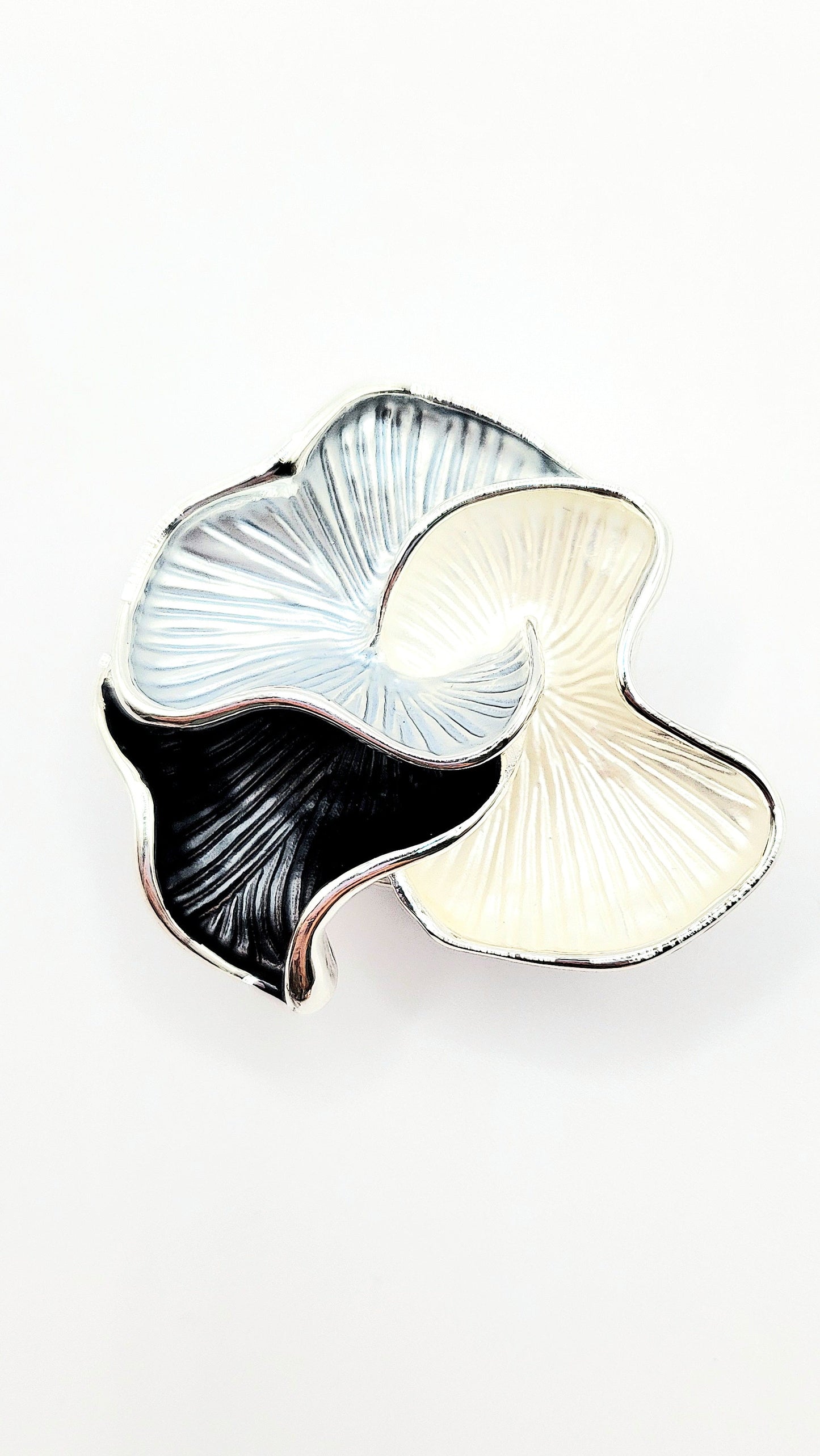 Abstract Magnetic Wavey Curve Brooch