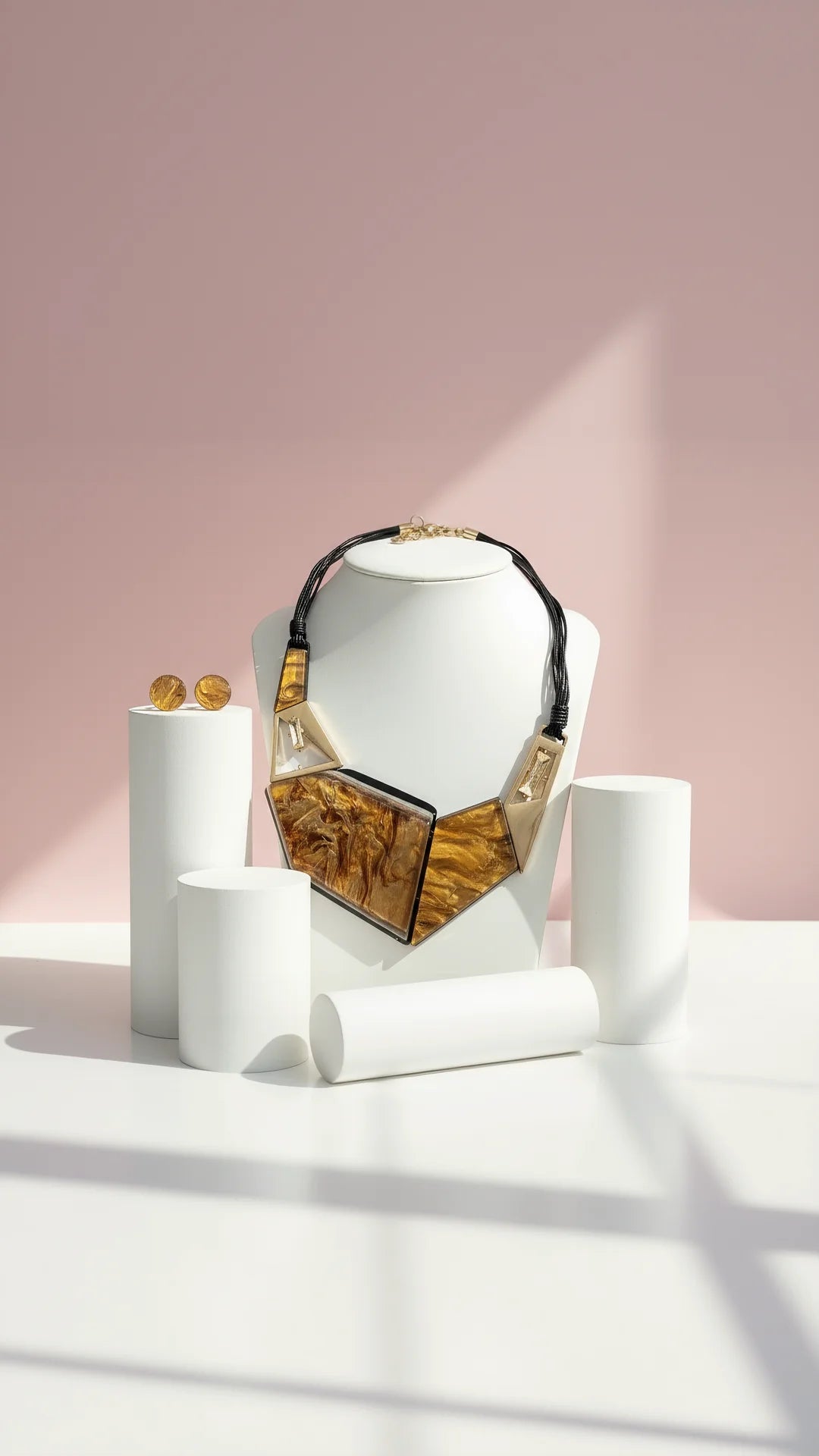 Abstract Lacquer Necklace & Earrings Set