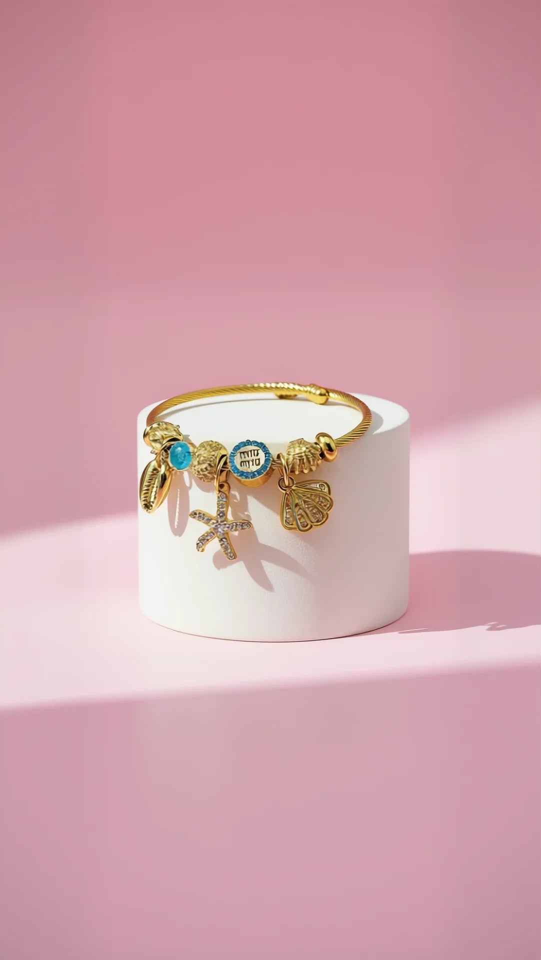 Starfish & Seashells Crystal Charm Breaded Bracelet