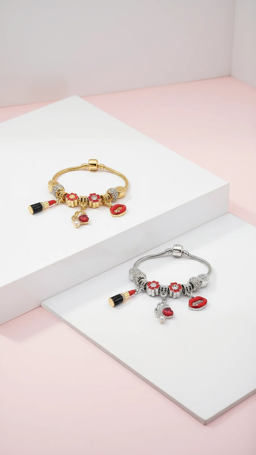 Red Lips Crystal Charm Breaded Bracelet