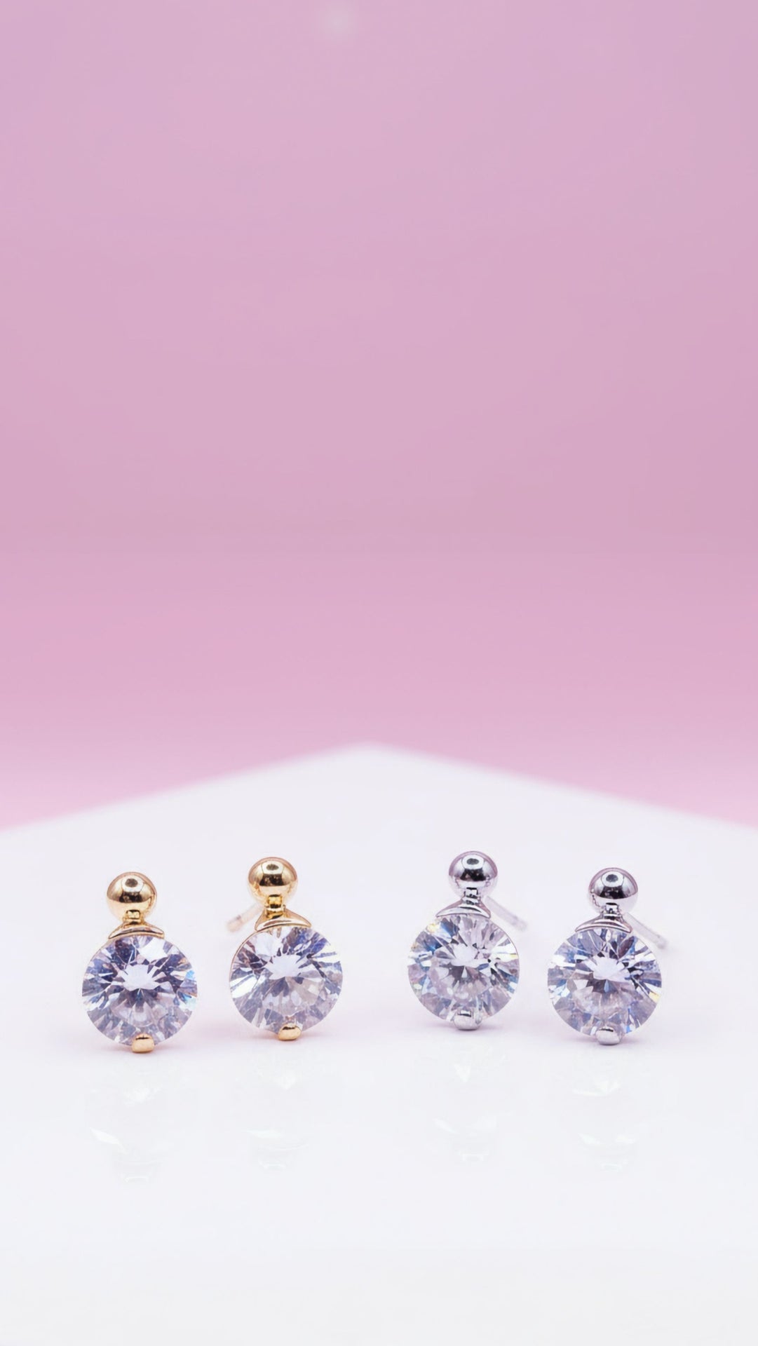 Round Cut Crystal Stud Earrings