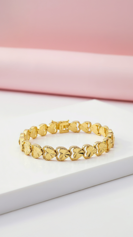 Gold Shiny Heart Link Link Bracelet