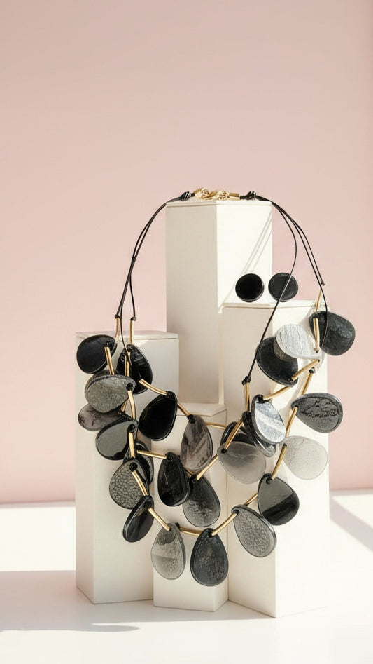 TearDrop Lacquer Necklace & Earrings Set