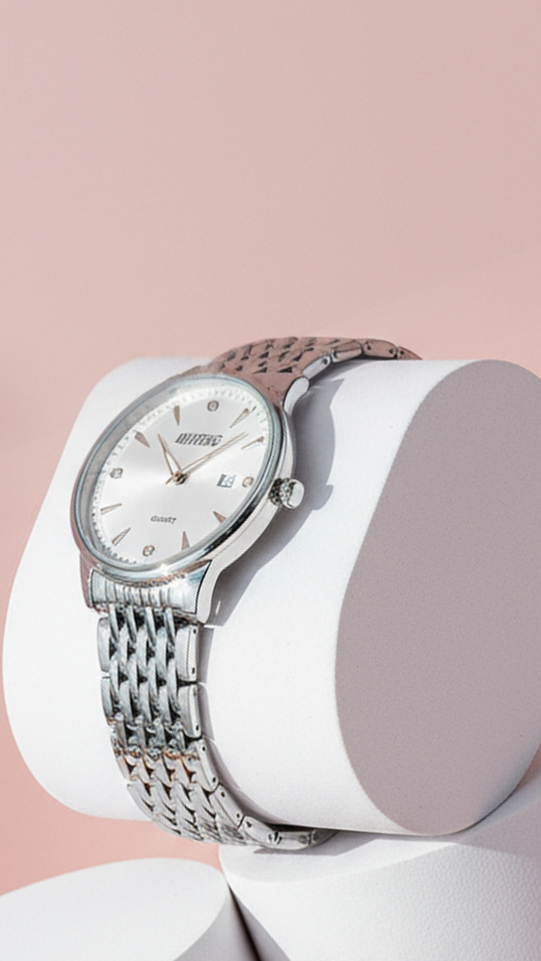 Men’s Round Face Quartz Movement Classic Watch