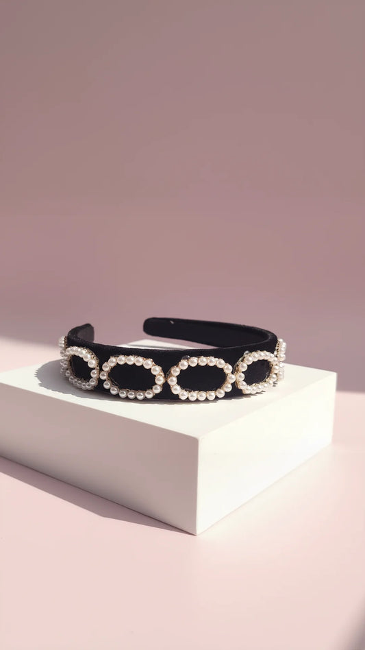 Oval Pearl Velvet Hair band