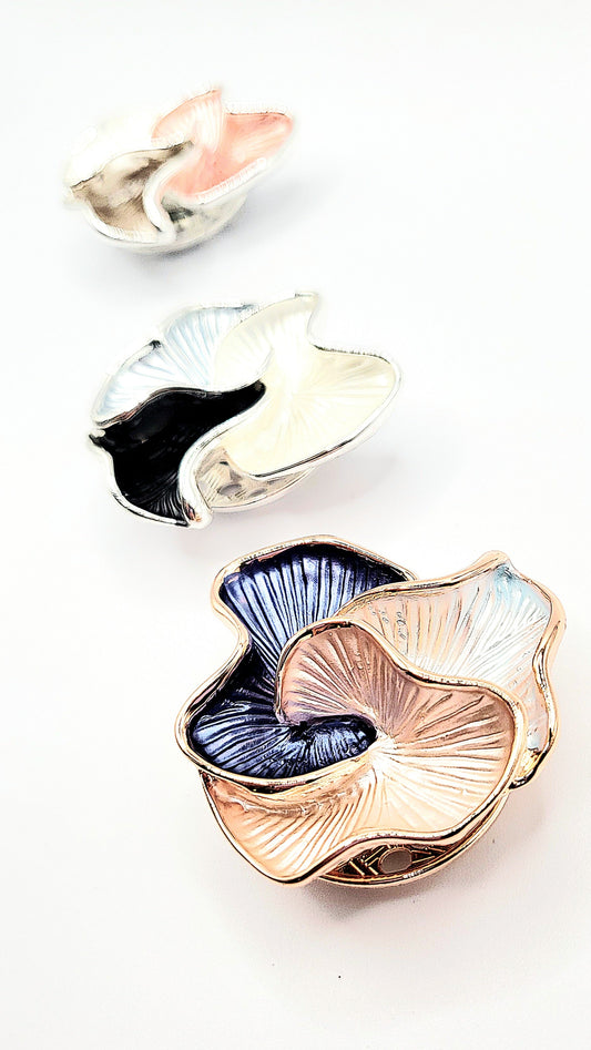 Abstract Magnetic Wavey Curve Brooch